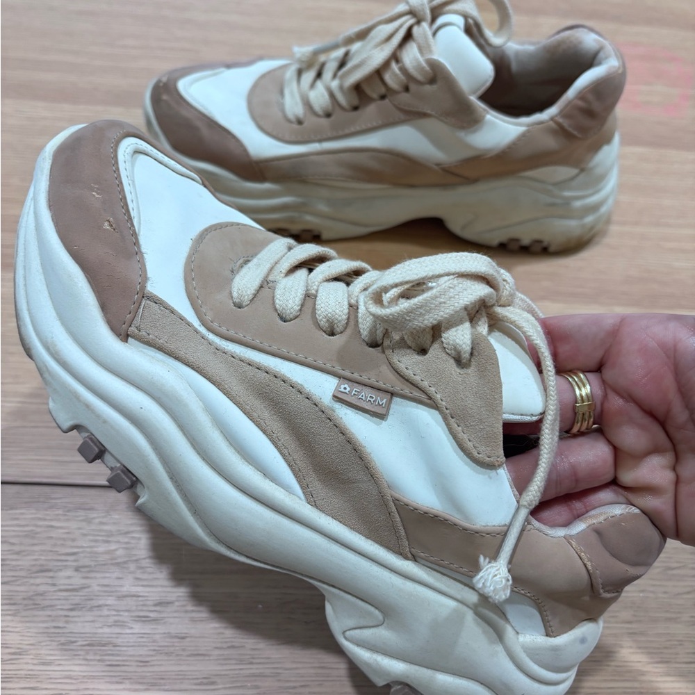 FARM Rio Women's Sneakers - White and Tan